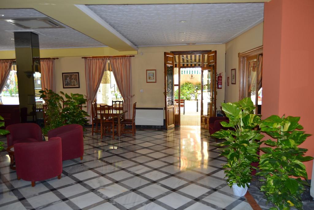 Hotel Central Hotel 2*