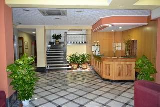 Central Hotel 2*